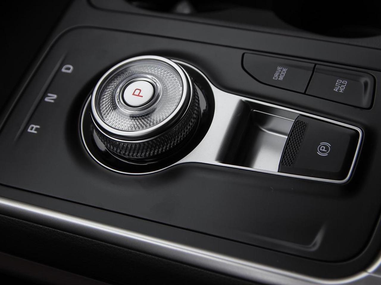 2026 Kia Carnival Hybrid Plus Photo