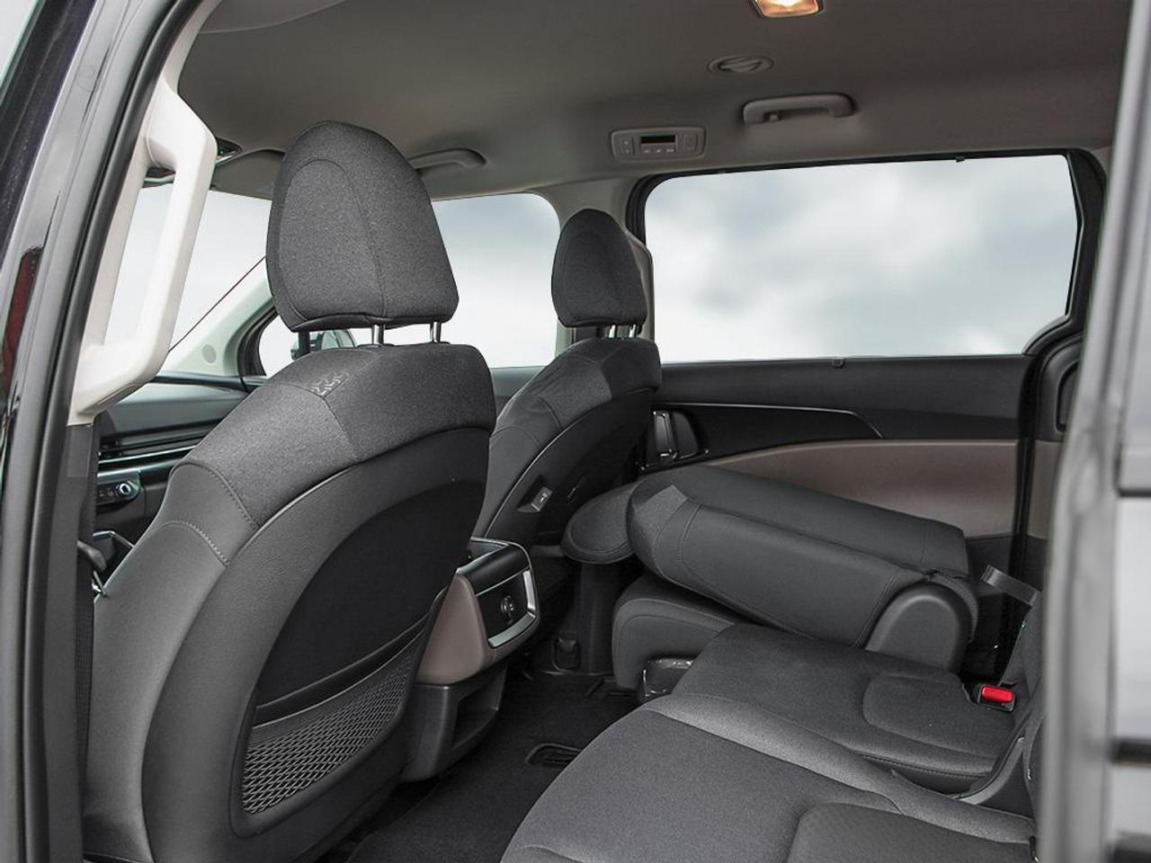 2026 Kia Carnival Hybrid Plus Photo