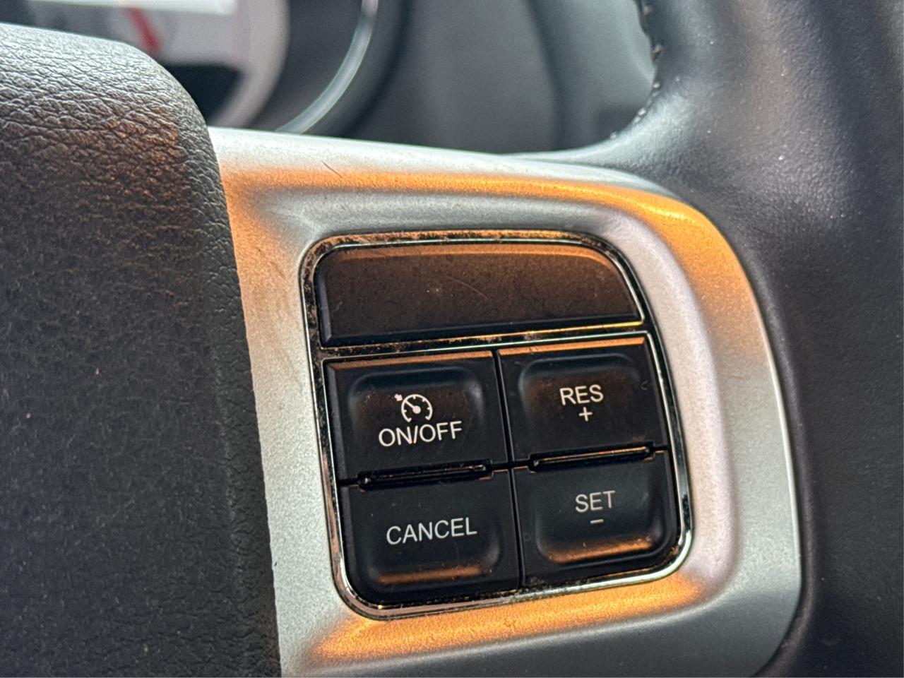 2013 Dodge Challenger SXT APPEARANCE PCKG WE FINANCE ALL CREDIT! Photo