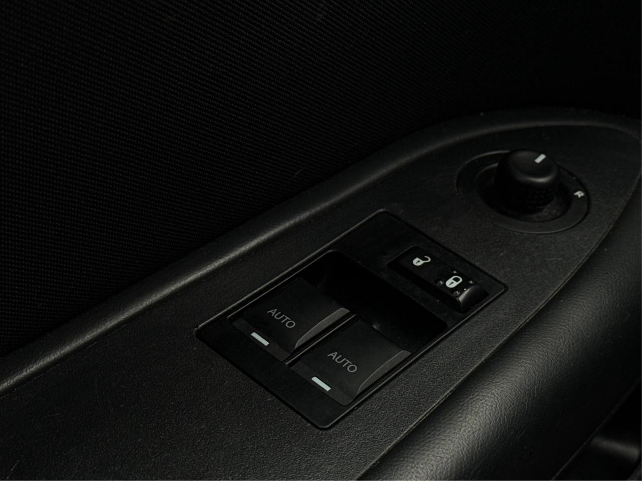 2013 Dodge Challenger SXT APPEARANCE PCKG WE FINANCE ALL CREDIT! Photo