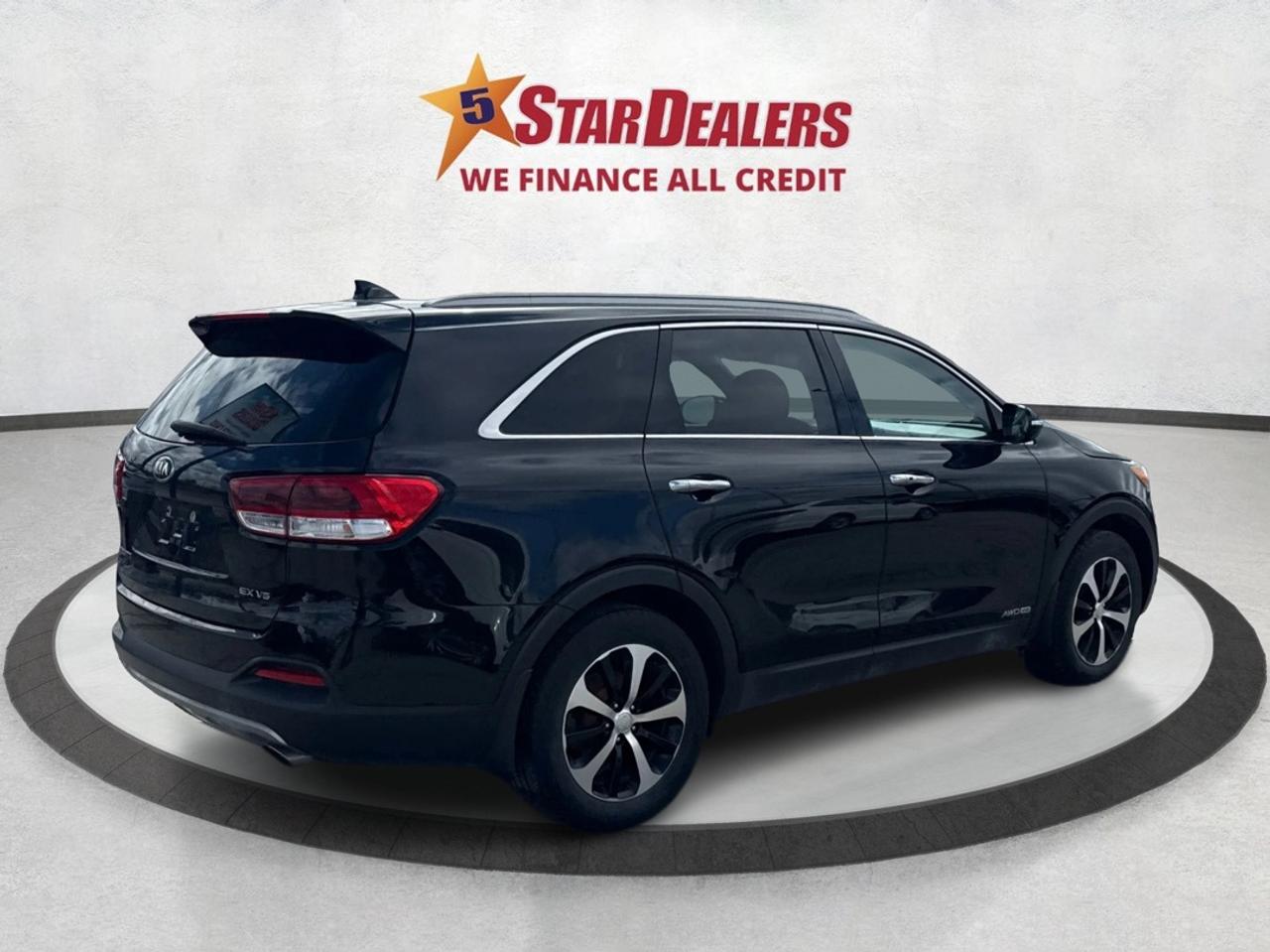 2018 Kia Sorento LEATHER SUNROOF HEATED SEATS WE FINANCE ALL CREDIT Photo