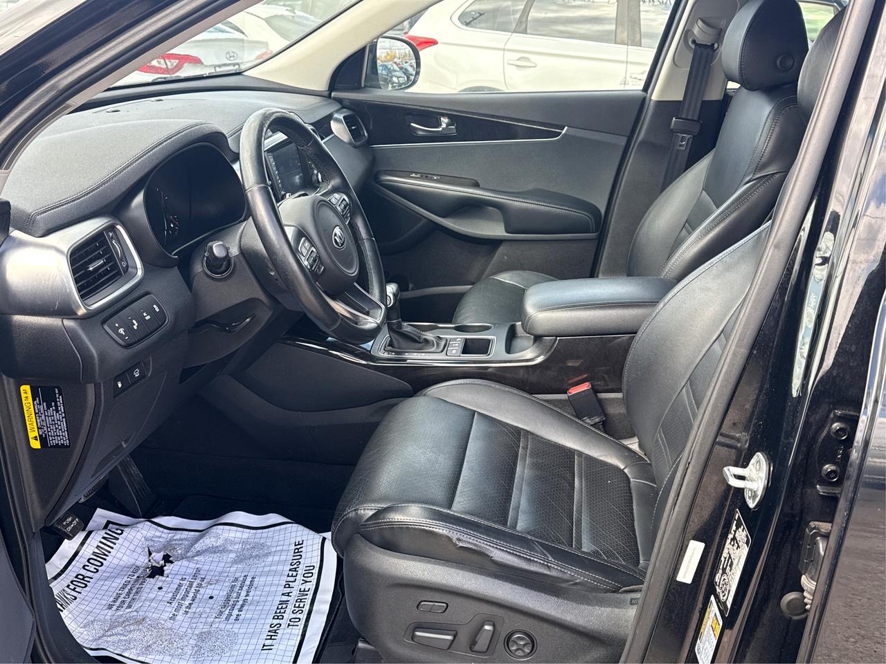 2018 Kia Sorento LEATHER SUNROOF HEATED SEATS WE FINANCE ALL CREDIT Photo