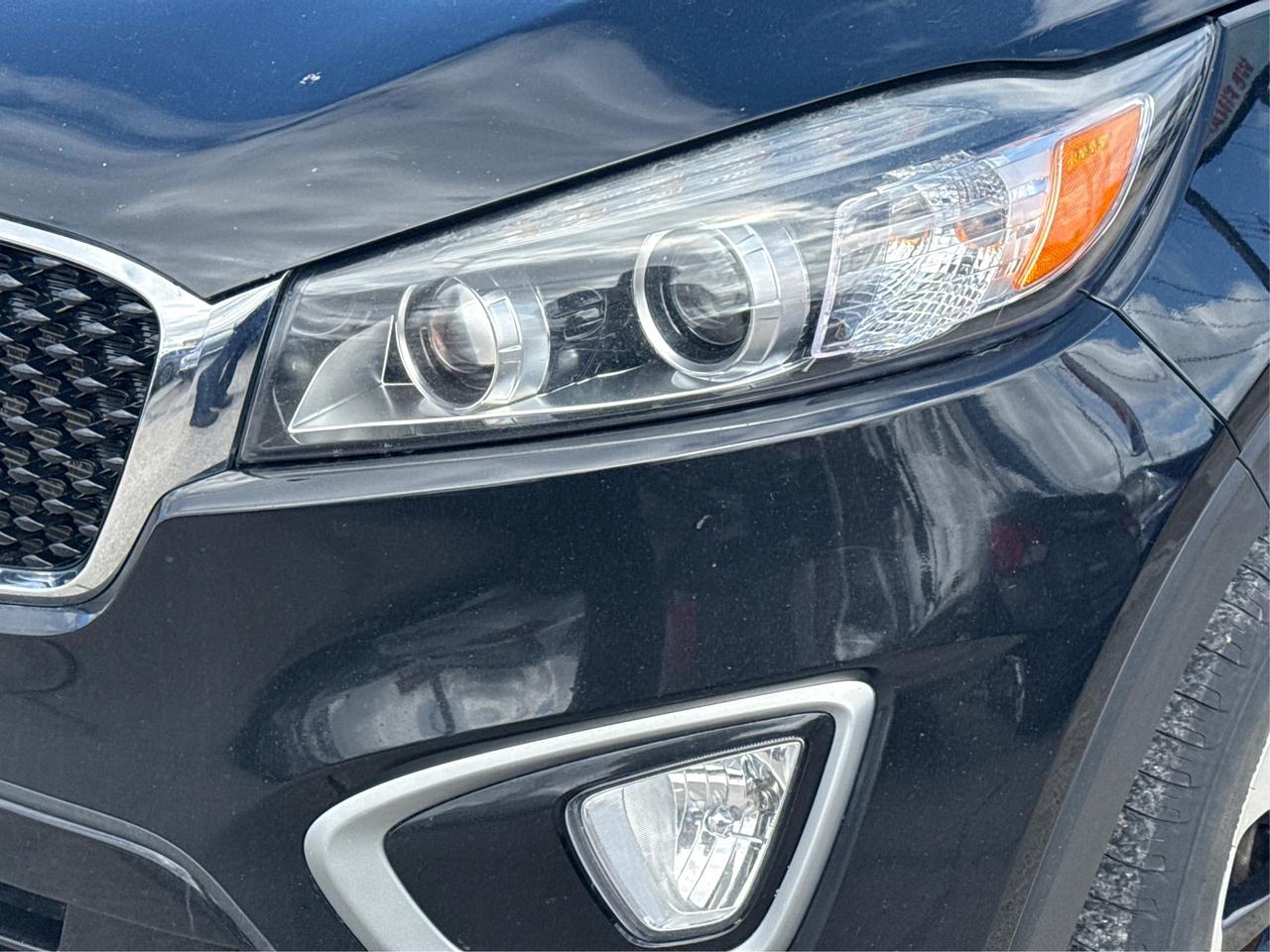 2018 Kia Sorento LEATHER SUNROOF HEATED SEATS WE FINANCE ALL CREDIT Photo