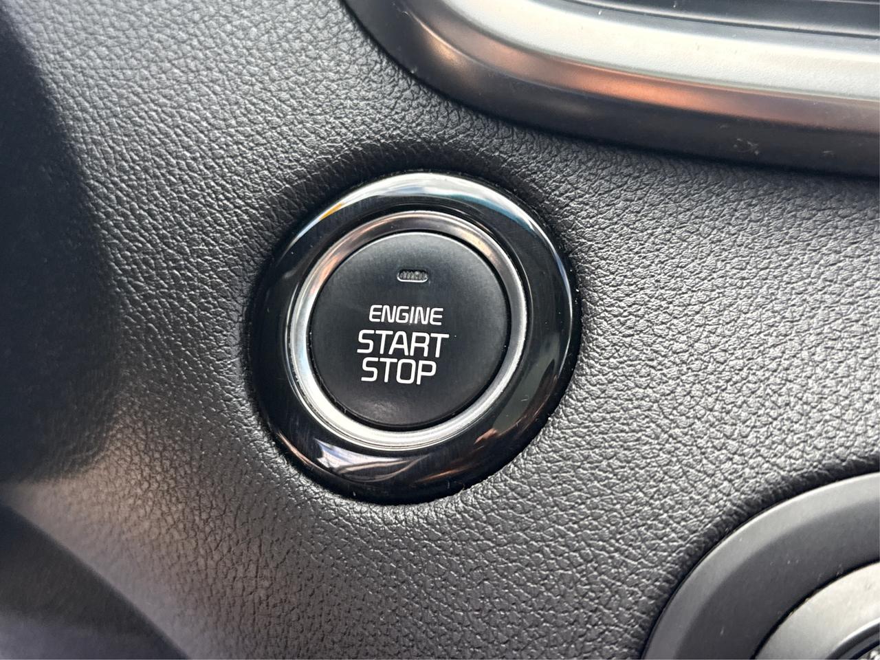 2018 Kia Sorento LEATHER SUNROOF HEATED SEATS WE FINANCE ALL CREDIT Photo