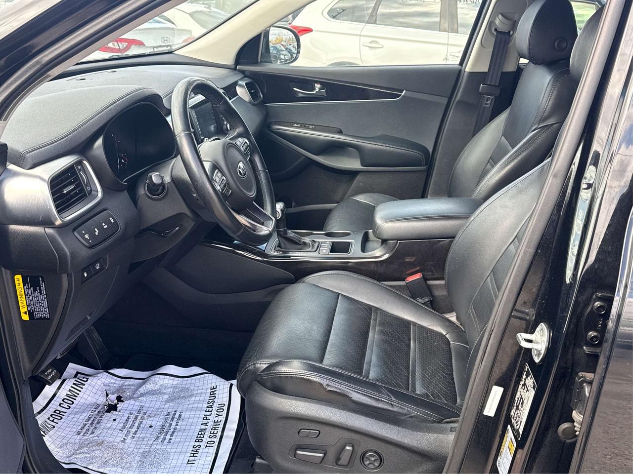 2018 Kia Sorento LEATHER SUNROOF HEATED SEATS WE FINANCE ALL CREDIT Photo
