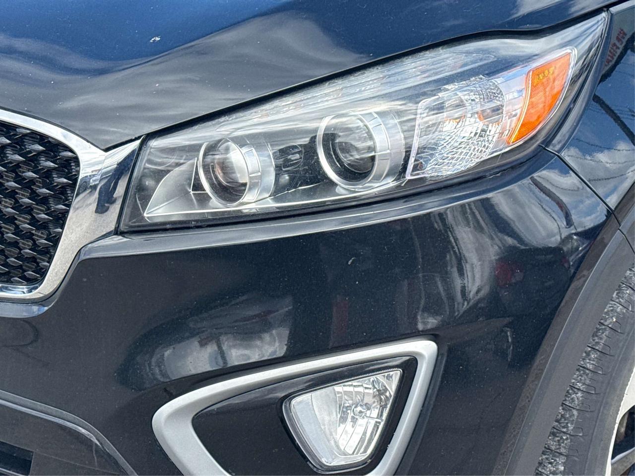 2018 Kia Sorento LEATHER SUNROOF HEATED SEATS WE FINANCE ALL CREDIT Photo