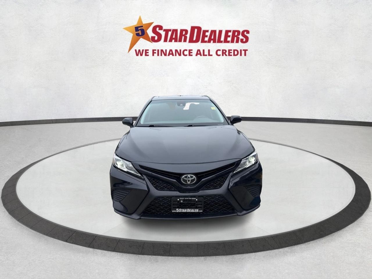 2019 Toyota Camry NAV LEATHER SUNROOF LOADED! WE FINANCE ALL CREDIT Photo