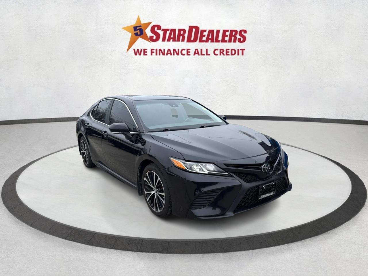 2019 Toyota Camry NAV LEATHER SUNROOF LOADED! WE FINANCE ALL CREDIT Photo