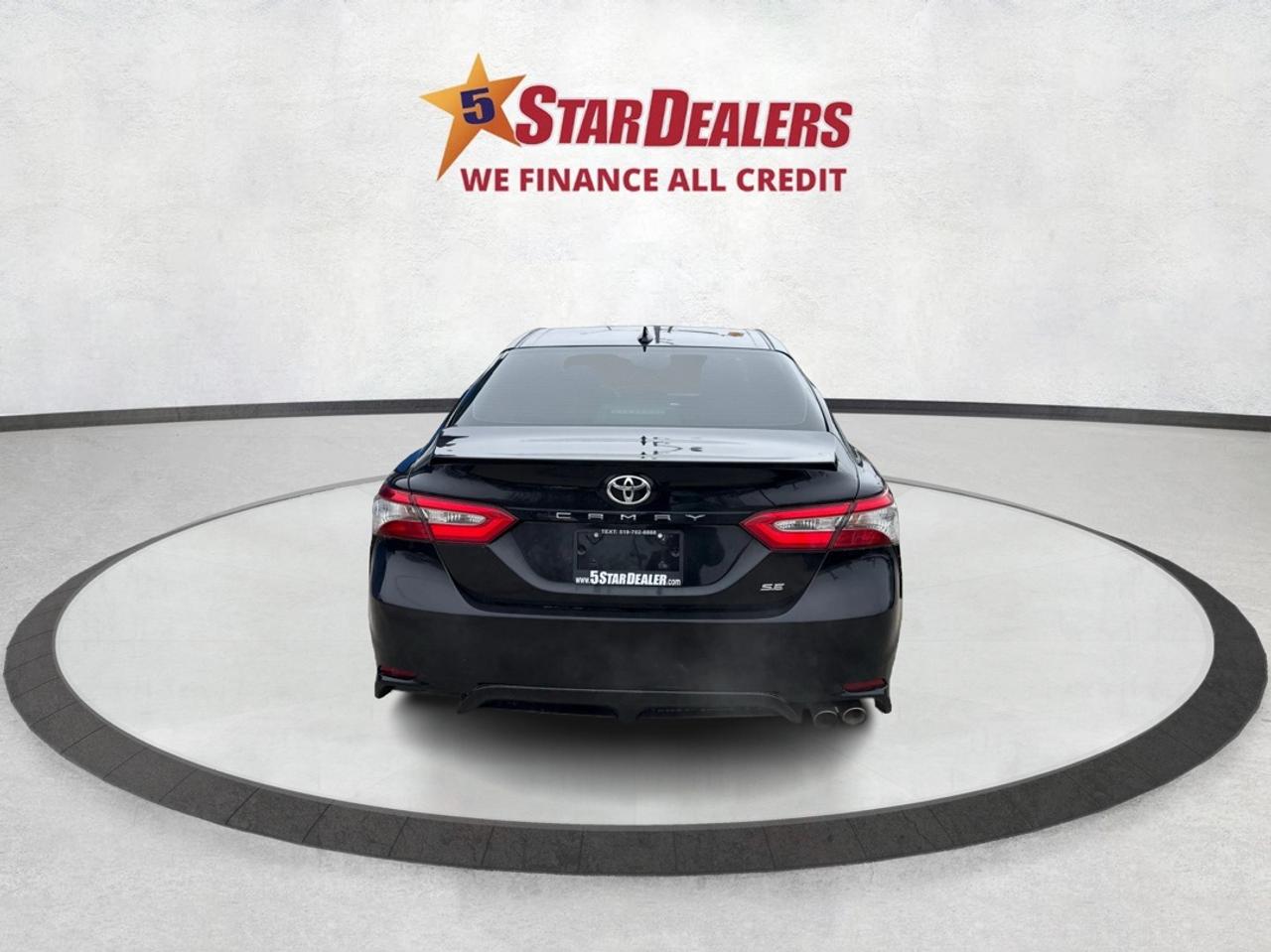 2019 Toyota Camry NAV LEATHER SUNROOF LOADED! WE FINANCE ALL CREDIT Photo