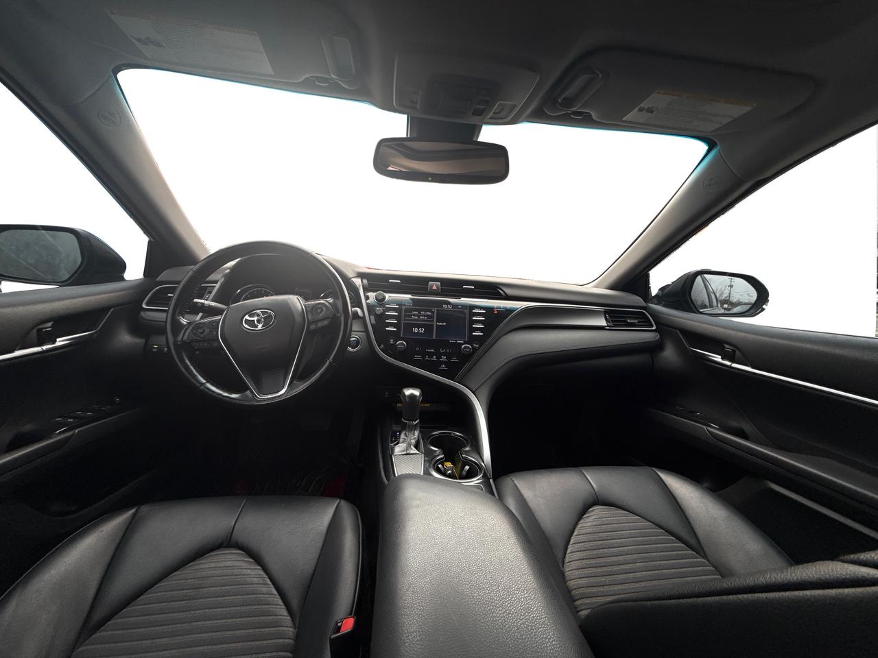 2019 Toyota Camry NAV LEATHER SUNROOF LOADED! WE FINANCE ALL CREDIT Photo