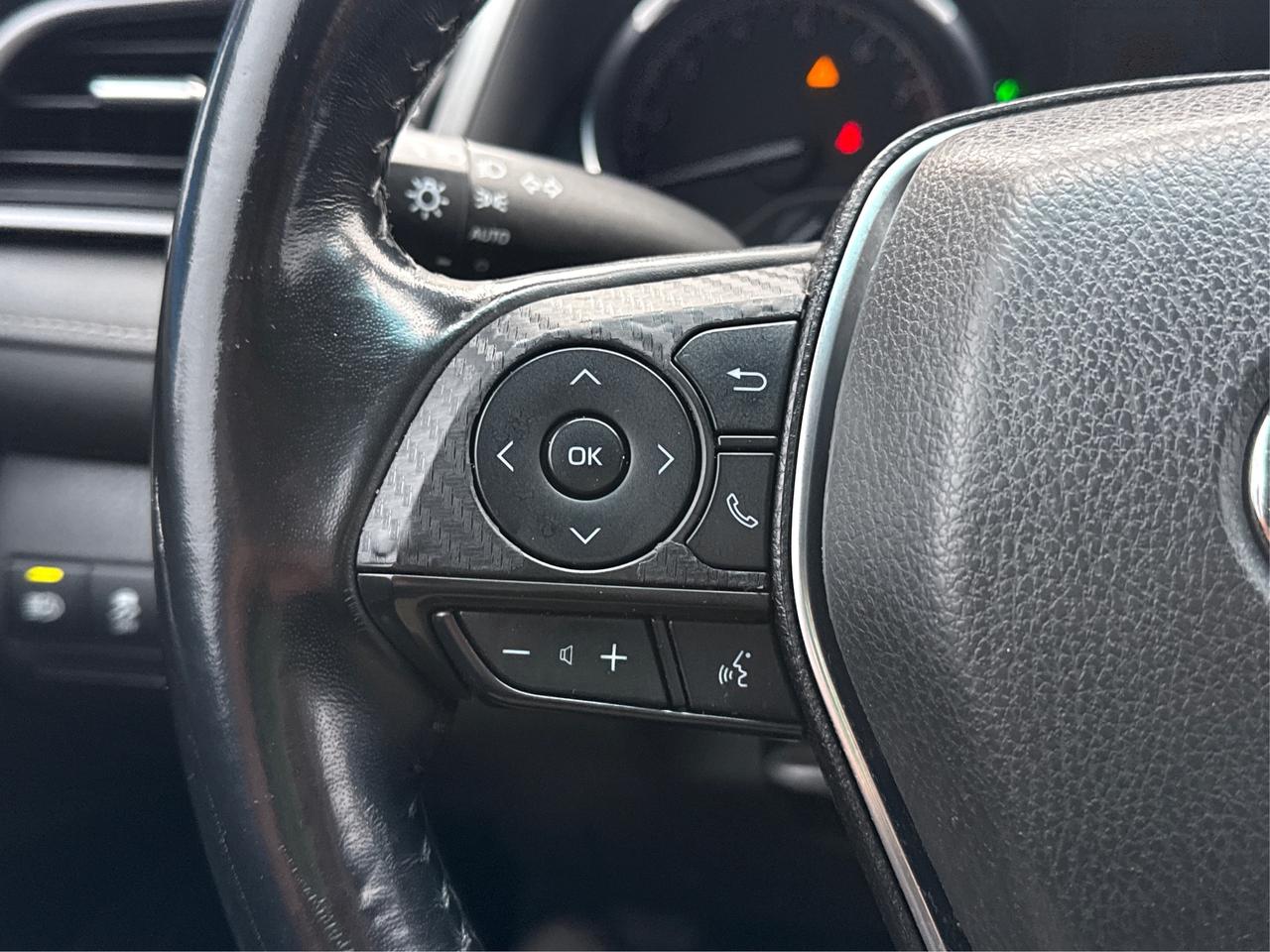 2019 Toyota Camry NAV LEATHER SUNROOF LOADED! WE FINANCE ALL CREDIT Photo