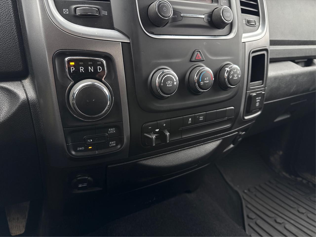 2023 RAM 1500 Classic SLT 4x4 Crew Cab 5'7  BX MINT WE FINANC ALL CREDIT Photo