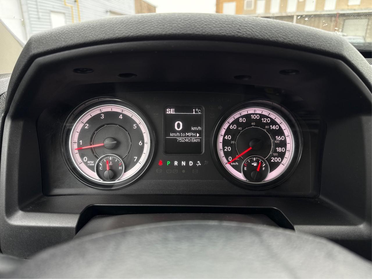 2023 RAM 1500 Classic SLT 4x4 Crew Cab 5'7  BX MINT WE FINANC ALL CREDIT Photo