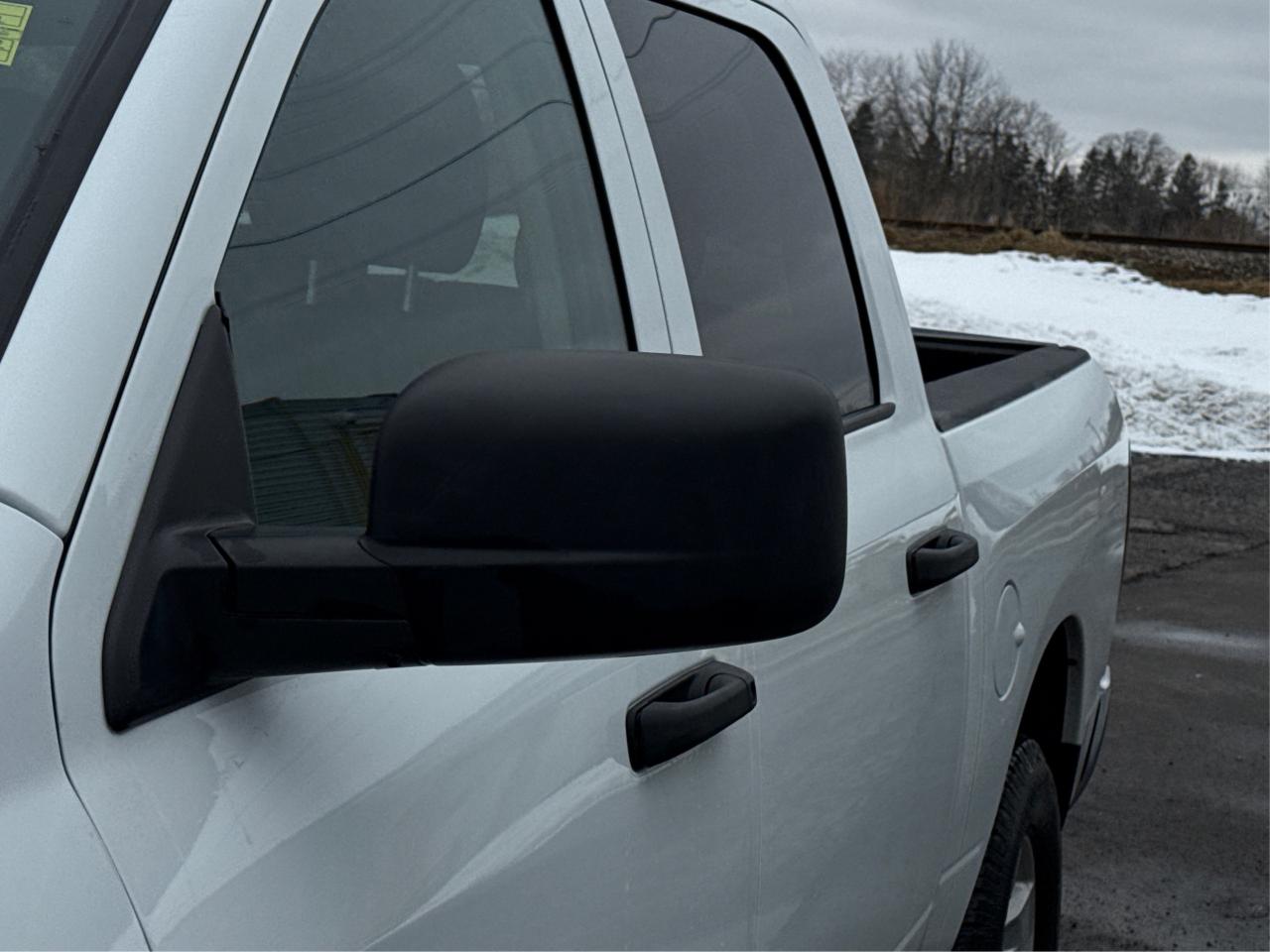 2023 RAM 1500 Classic SLT 4x4 Crew Cab 5'7  BX MINT WE FINANC ALL CREDIT Photo