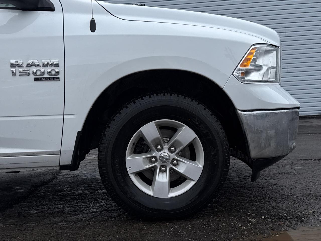 2023 RAM 1500 Classic SLT 4x4 Crew Cab 5'7  BX MINT WE FINANC ALL CREDIT Photo