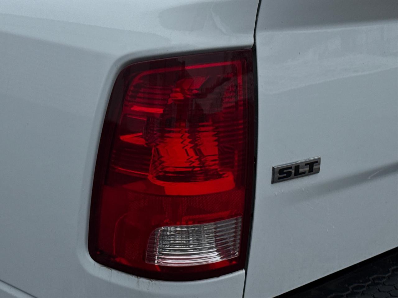 2023 RAM 1500 Classic SLT 4x4 Crew Cab 5'7  BX MINT WE FINANC ALL CREDIT Photo