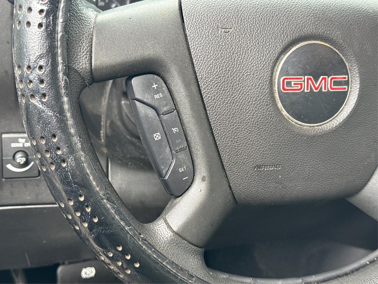 2017 GMC Savana Cargo Van WE FINANCE ALL CREDIT   700+ VEHICLES IN STOCK Photo