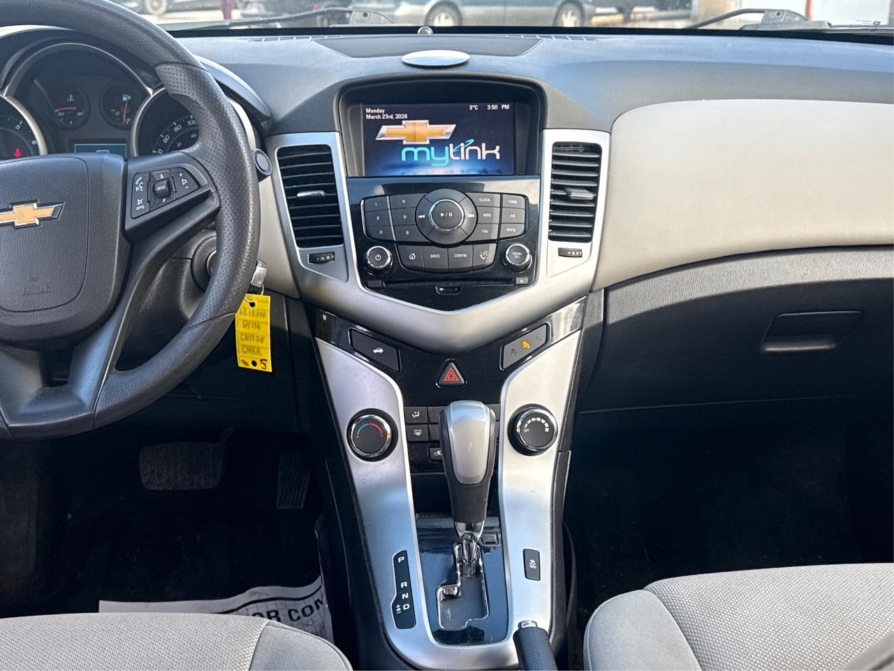 2015 Chevrolet Cruze CERTIFIED VERY CLEAN LOADED WE FINANCE ALL CREDIT! Photo