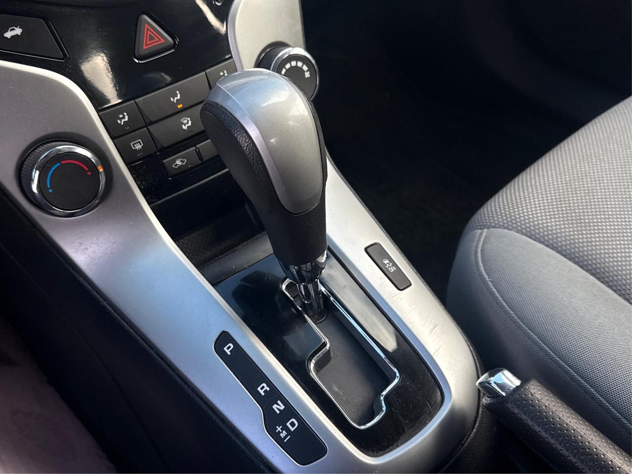2015 Chevrolet Cruze CERTIFIED VERY CLEAN LOADED WE FINANCE ALL CREDIT! Photo