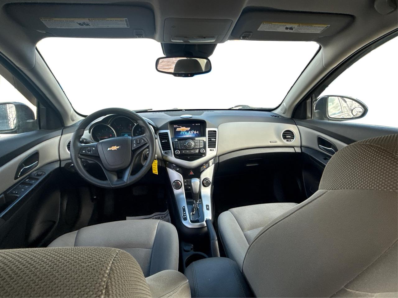 2015 Chevrolet Cruze CERTIFIED VERY CLEAN LOADED WE FINANCE ALL CREDIT! Photo