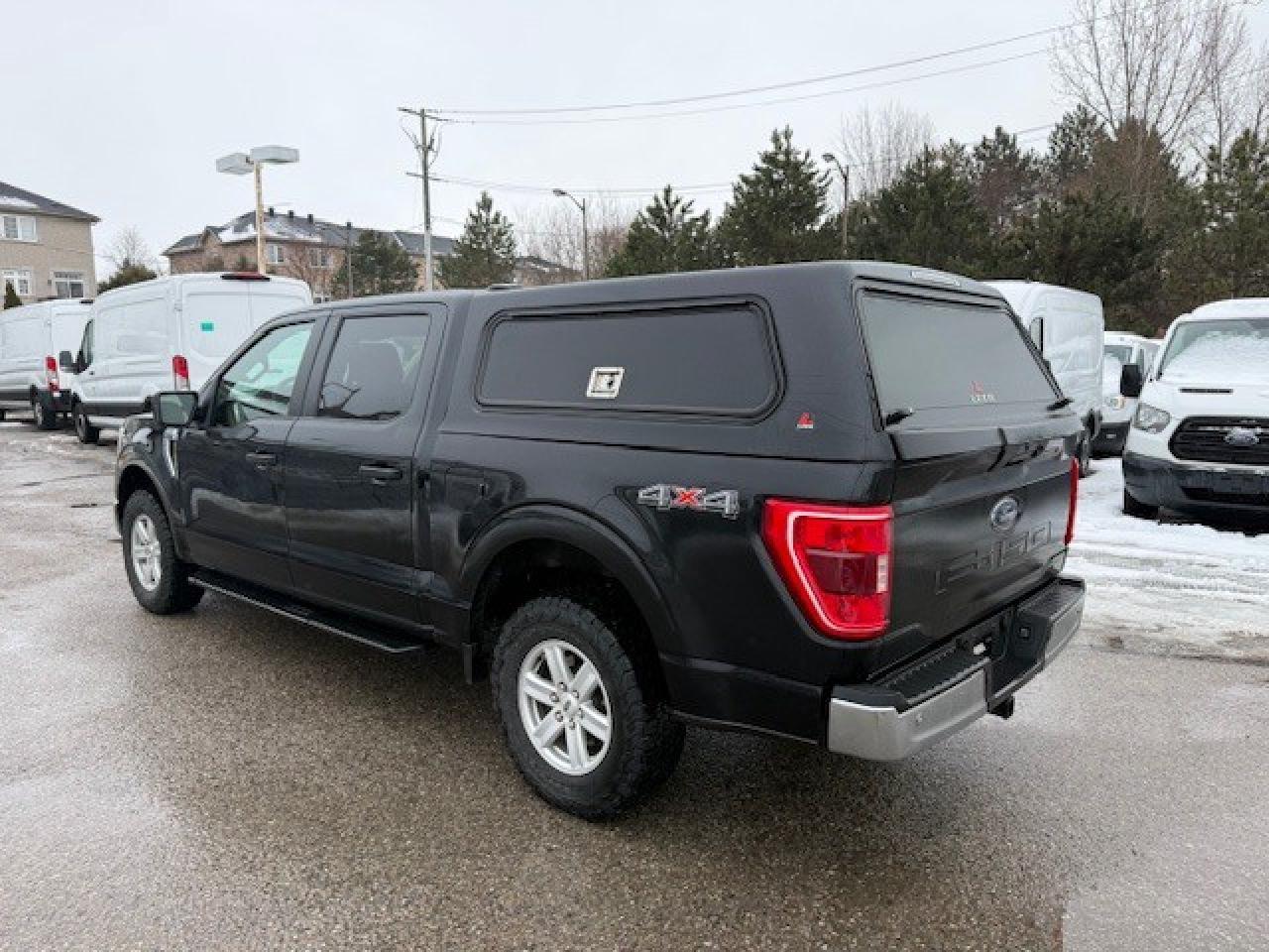 2022 Ford F-150 XLT 4WD SuperCrew 5.5' Box, Cap, Navigation Photo2