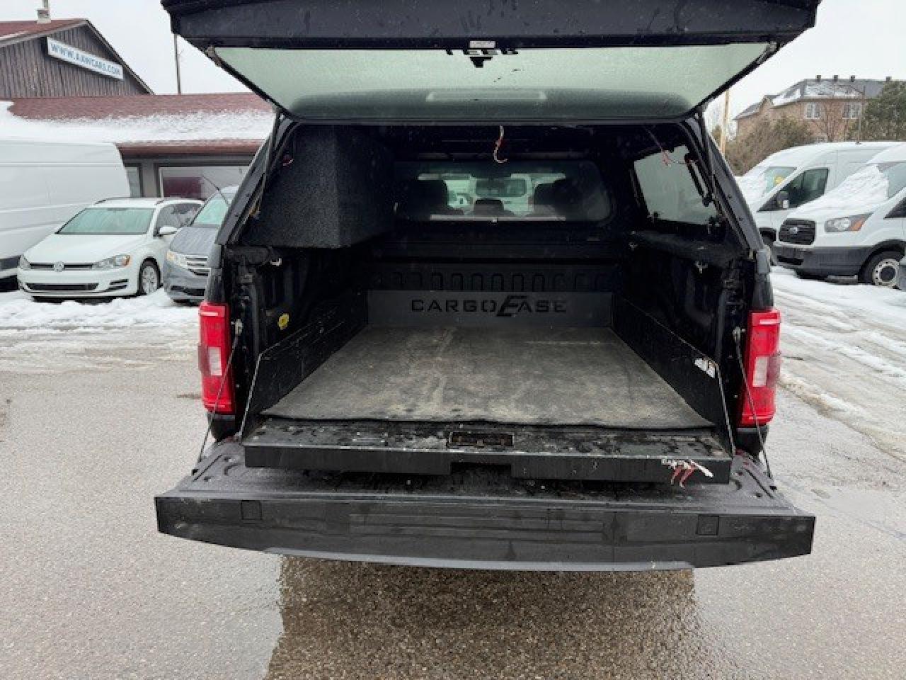 2022 Ford F-150 XLT 4WD SuperCrew 5.5' Box, Cap, Navigation Photo