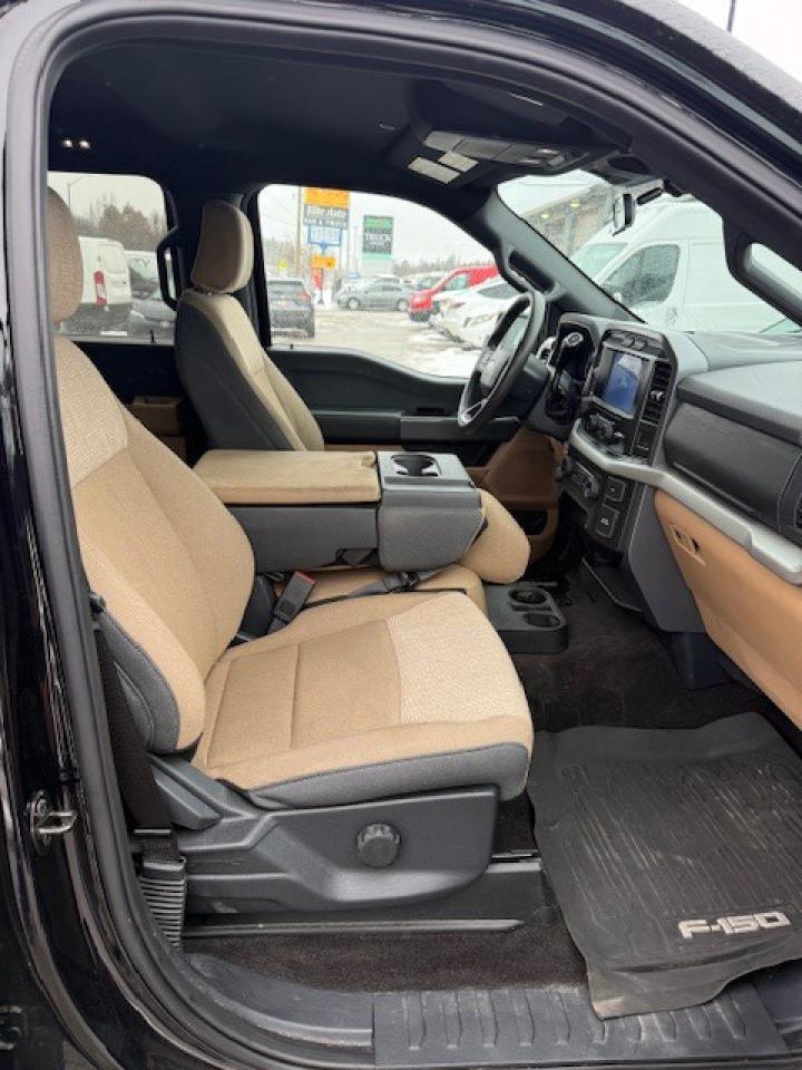 2022 Ford F-150 XLT 4WD SuperCrew 5.5' Box, Cap, Navigation Photo