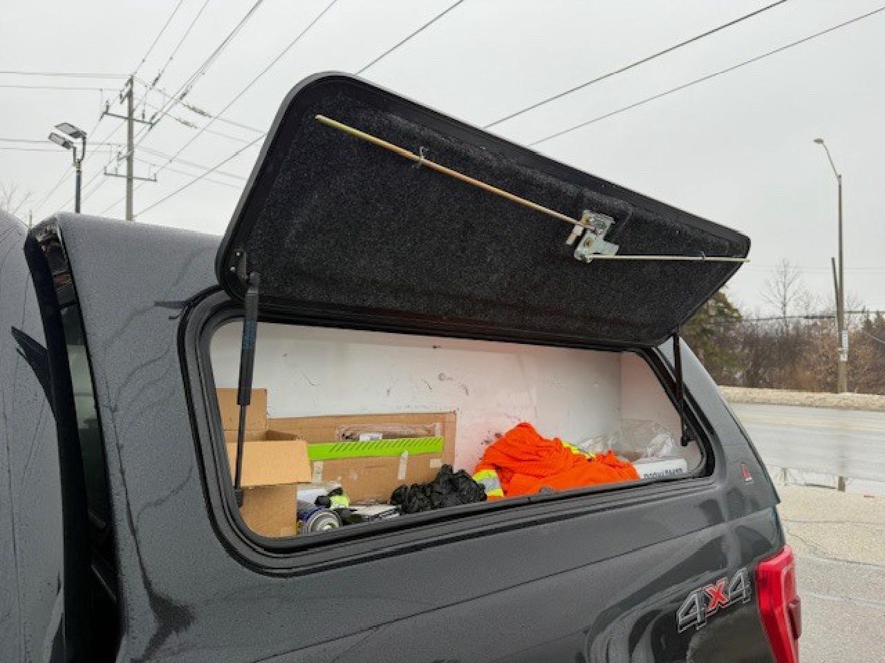 2022 Ford F-150 XLT 4WD SuperCrew 5.5' Box, Cap, Navigation Photo