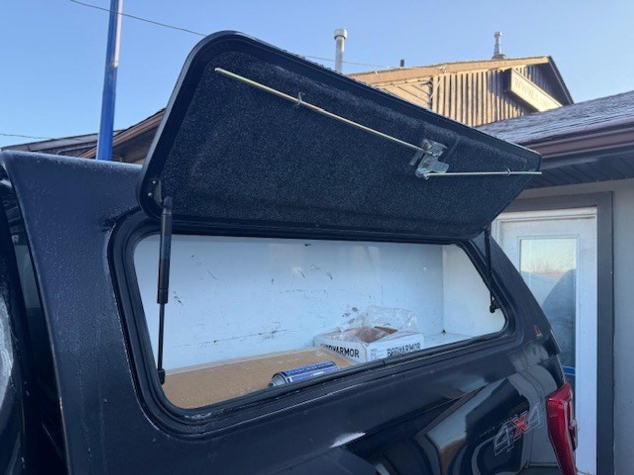 2022 Ford F-150 Navigation, Leer Cap, Certified. Photo