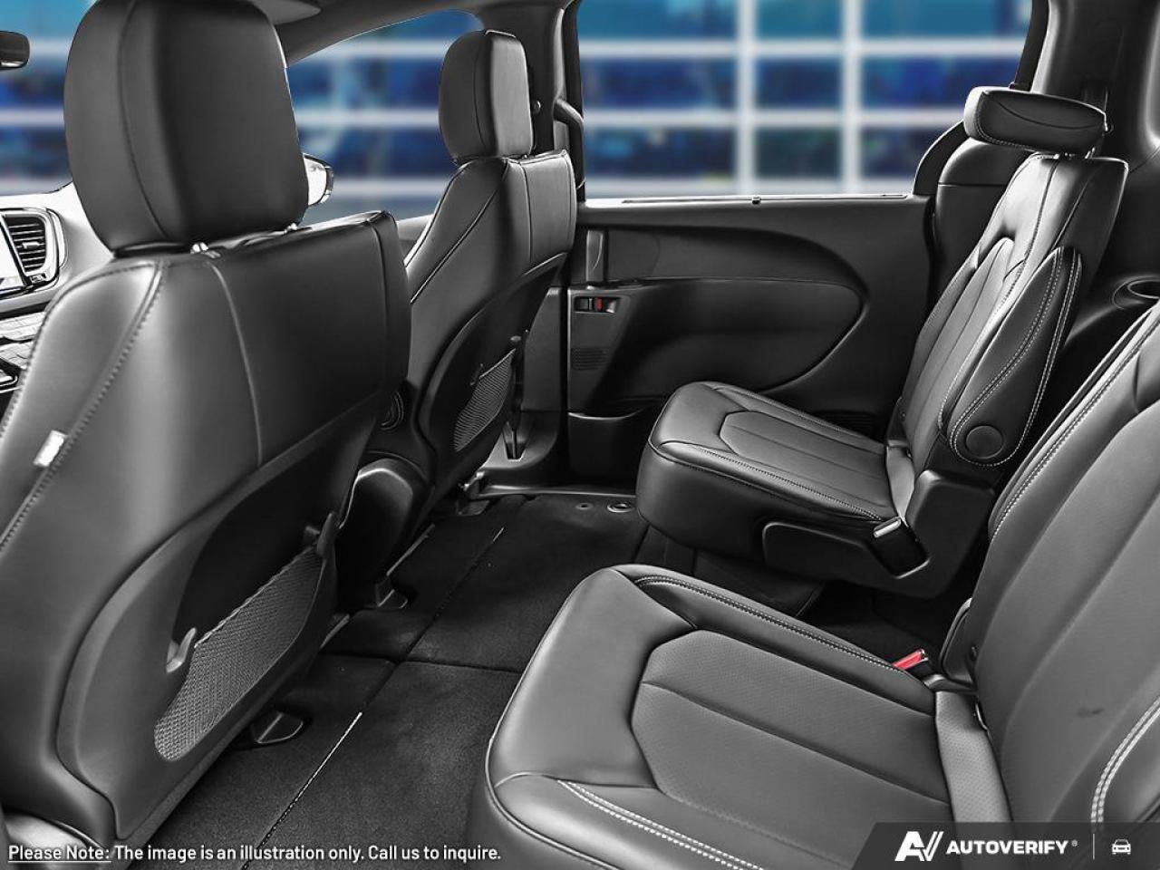 2026 Chrysler Grand Caravan SXT Photo