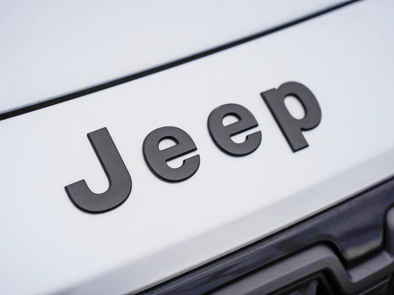 2026 Jeep Cherokee Laredo | 1.6L turbo hybrid | 4x4| Photo