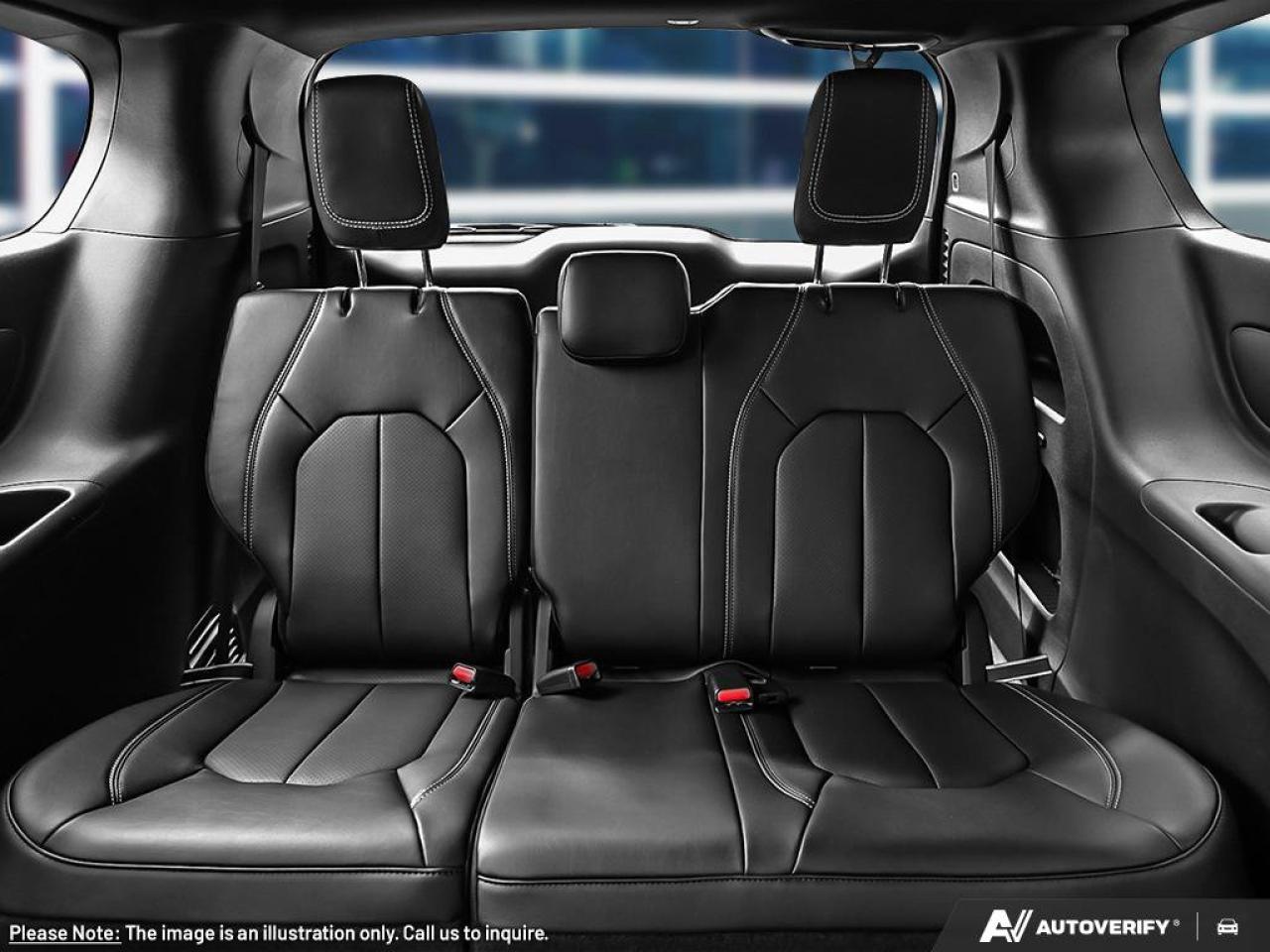 2026 Chrysler Grand Caravan SXT Photo