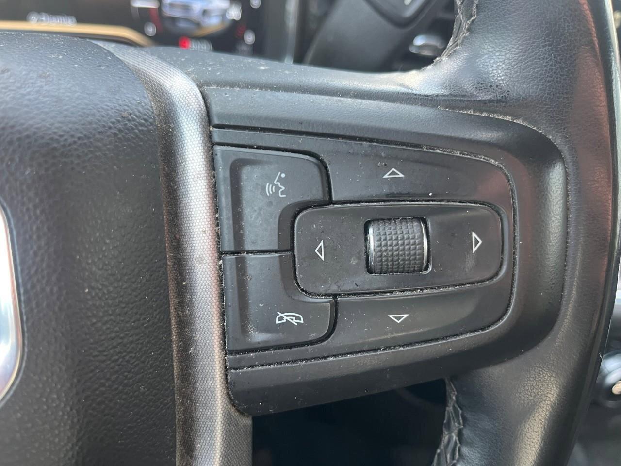 2023 GMC Sierra 1500 SLESLE, 5.3L V8, 4X4, CLOTH, ALLOYS, 1-OWNER, CERT Photo