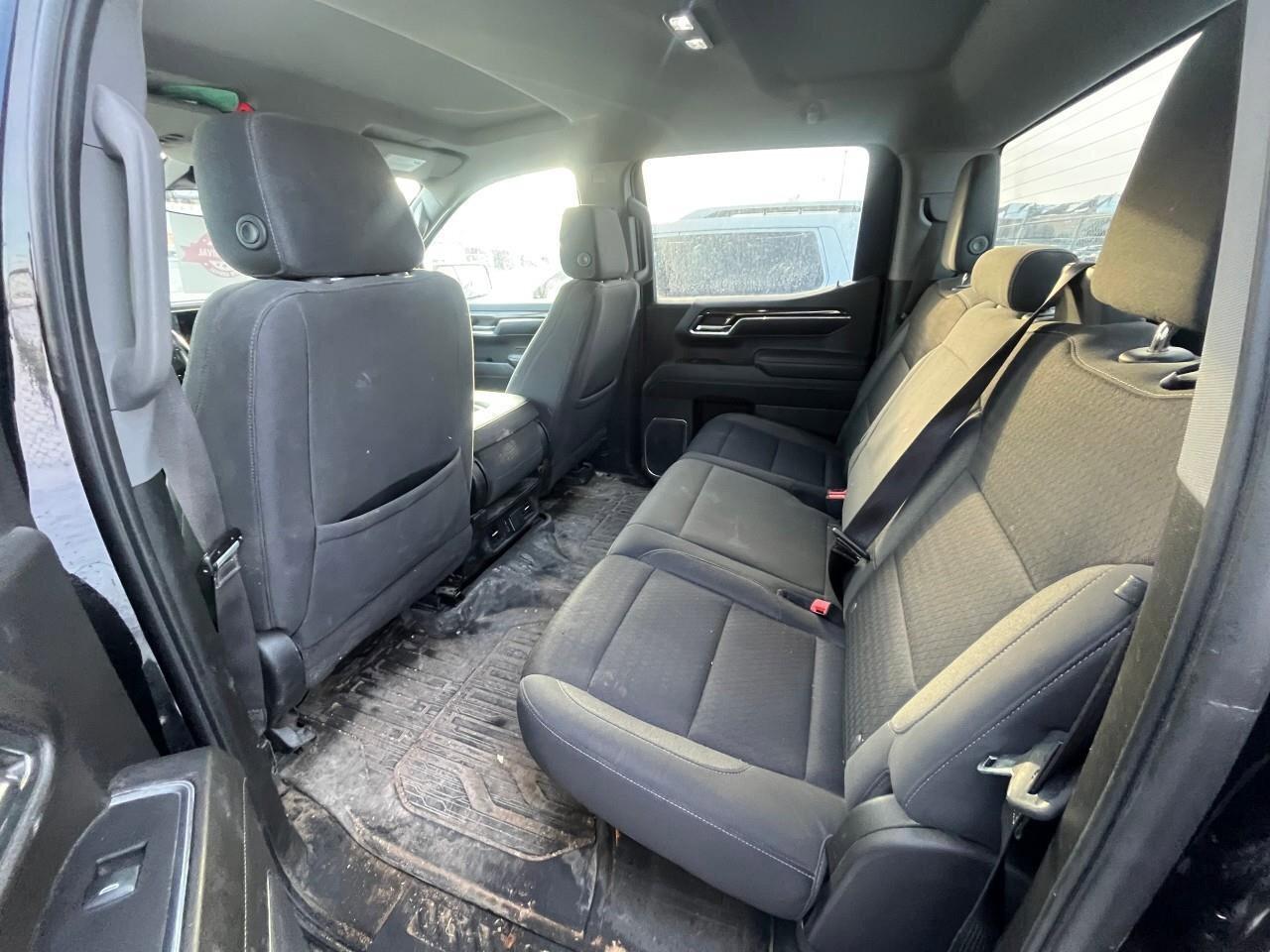 2023 GMC Sierra 1500 SLESLE, 5.3L V8, 4X4, CLOTH, ALLOYS, 1-OWNER, CERT Photo