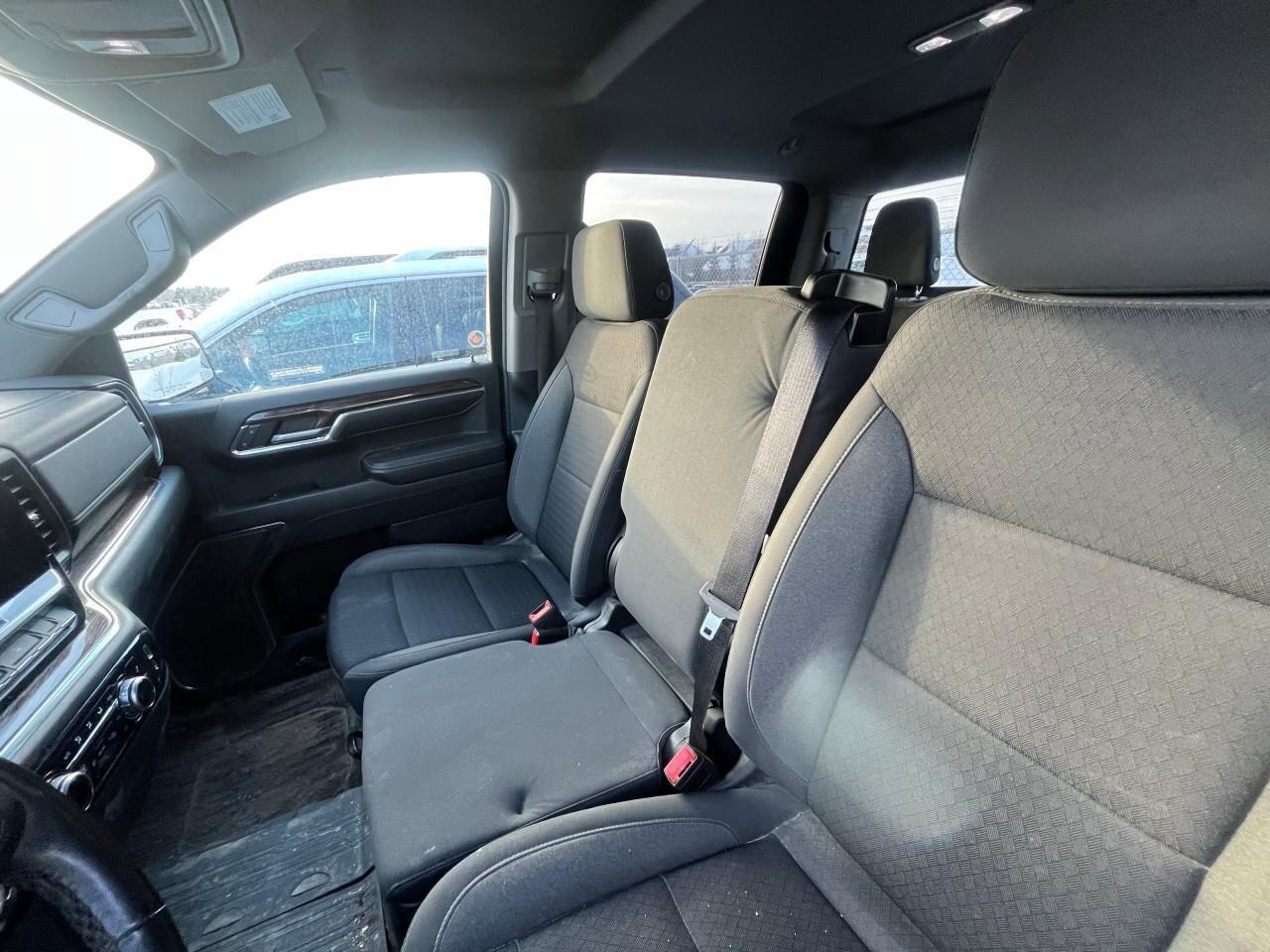 2023 GMC Sierra 1500 SLESLE, 5.3L V8, 4X4, CLOTH, ALLOYS, 1-OWNER, CERT Photo