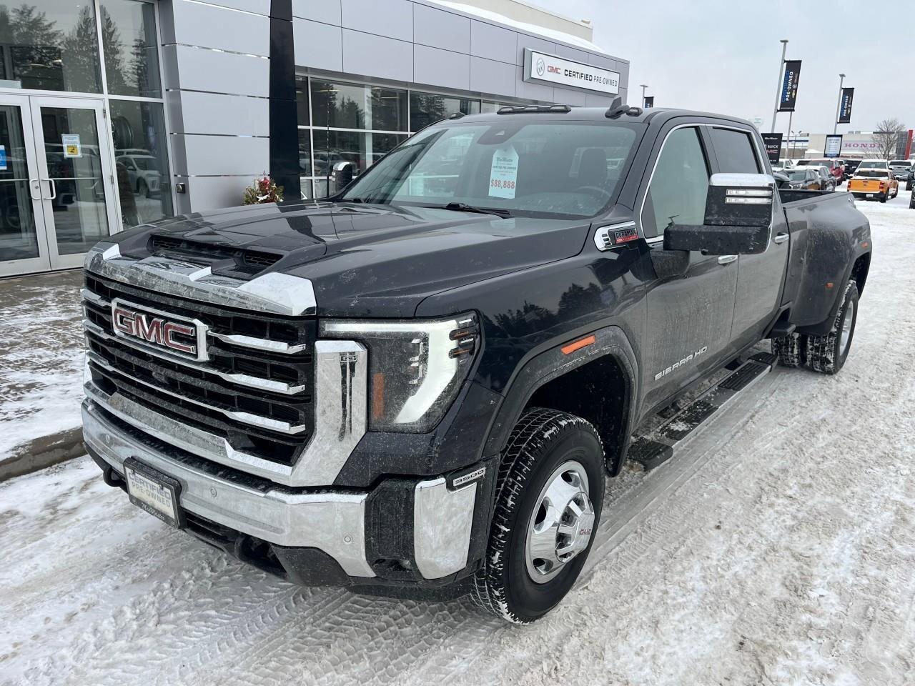 2024 GMC Sierra 3500HD SLTSLT, 6.6L V8 DIESEL, 4X4, LEATHER, ALLOYS, 1-OW Photo