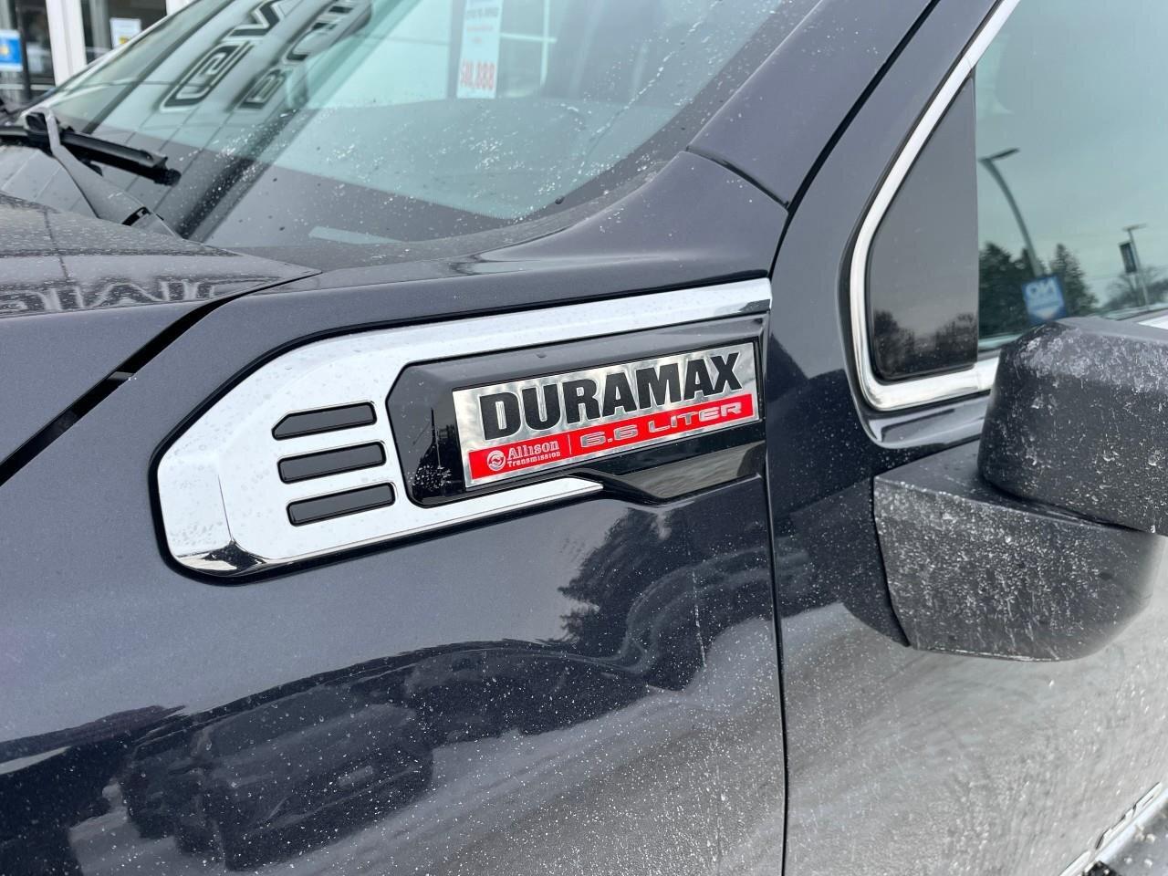 2024 GMC Sierra 3500HD SLTSLT, 6.6L V8 DIESEL, 4X4, LEATHER, ALLOYS, 1-OW Photo4