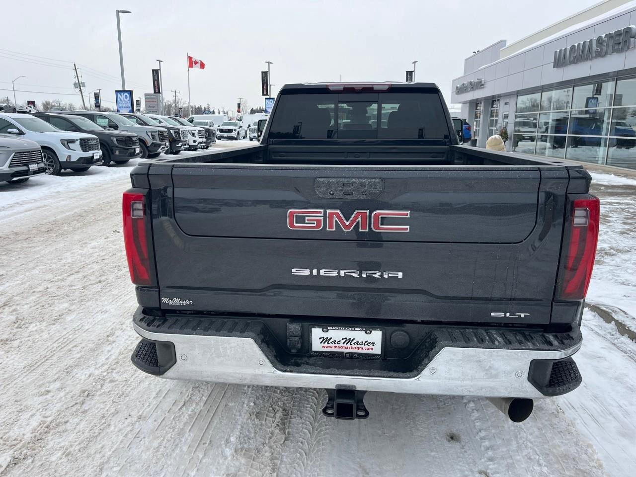 2024 GMC Sierra 3500HD SLTSLT, 6.6L V8 DIESEL, 4X4, LEATHER, ALLOYS, 1-OW Photo