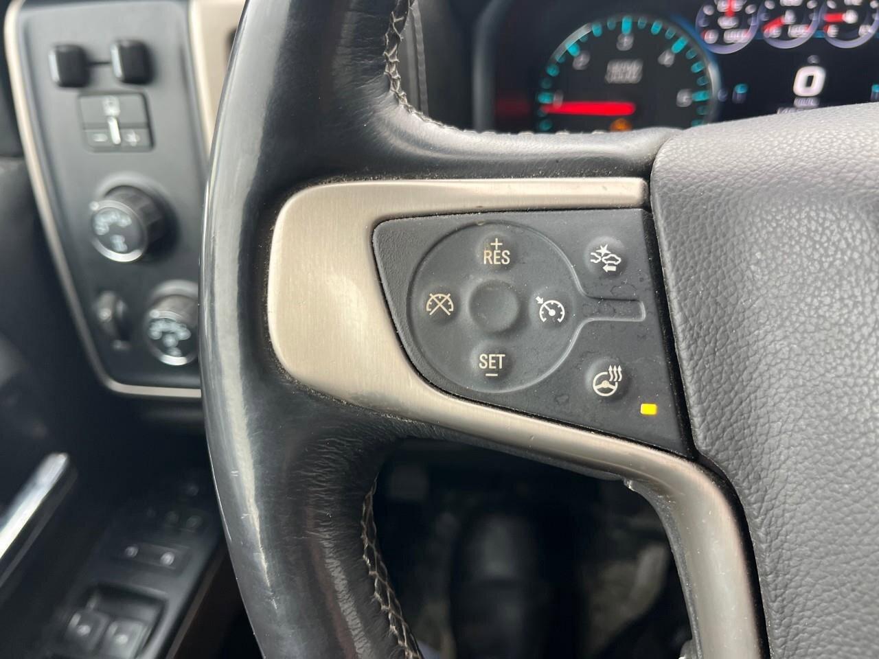 2018 GMC Sierra 1500 DenaliDENALI, 6.2L V8, 4X4, ALLOYS, LEATHER, CERTI Photo