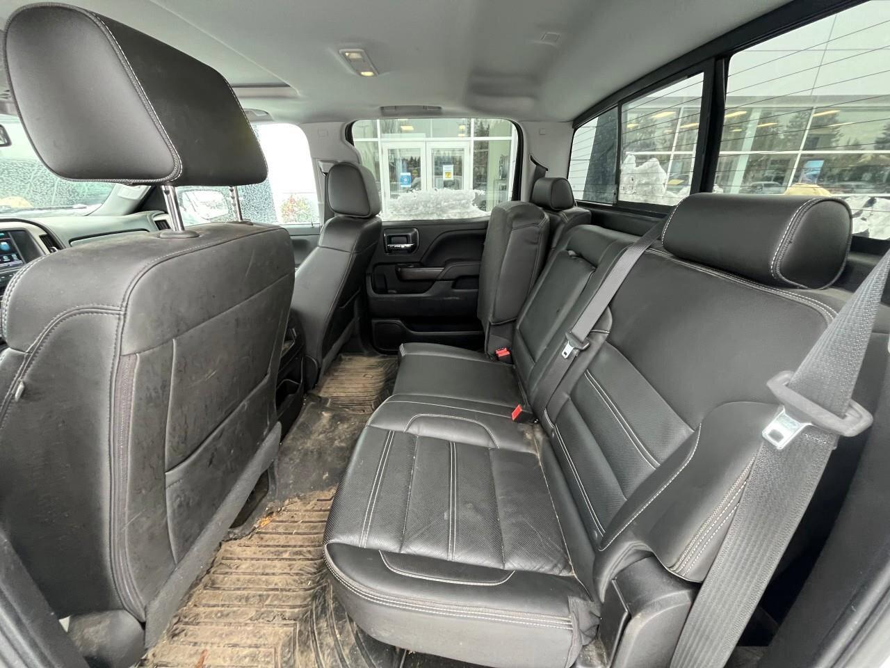 2018 GMC Sierra 1500 DenaliDENALI, 6.2L V8, 4X4, ALLOYS, LEATHER, CERTI Photo