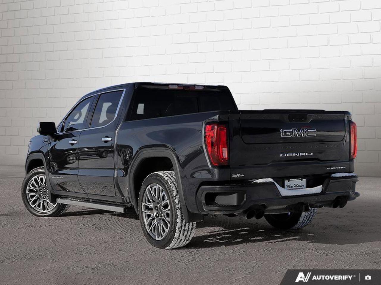 2023 GMC Sierra 1500 4WD Crew Cab 147  Denali Ultimate Photo2