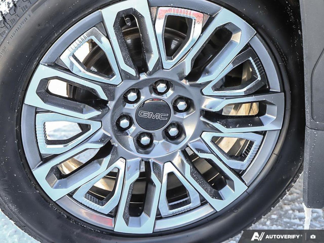 2023 GMC Sierra 1500 4WD Crew Cab 147  Denali Ultimate Photo