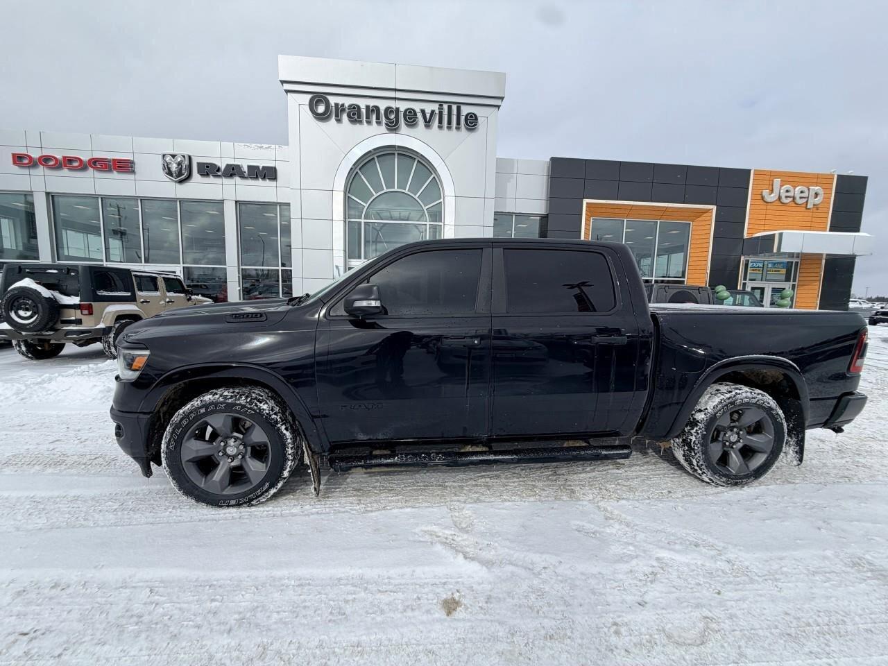 2020 RAM 1500 Big HornBIG HORN, 5.3L HEMI V8, 4X4, LEATHER, ALLO Photo