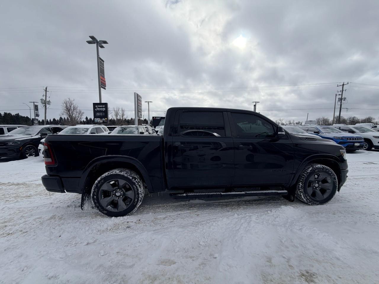 2020 RAM 1500 Big HornBIG HORN, 5.3L HEMI V8, 4X4, LEATHER, ALLO Photo