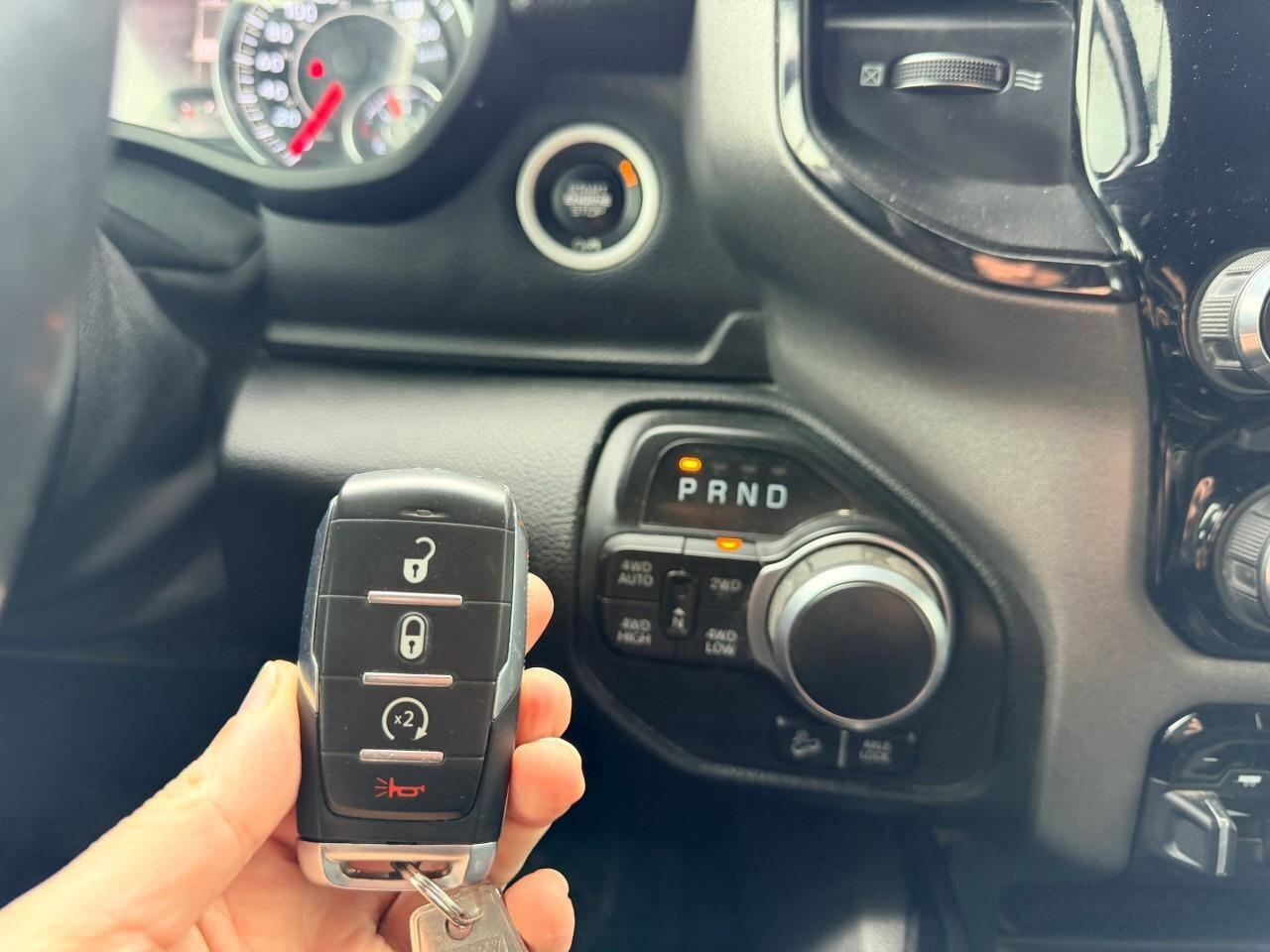 2020 RAM 1500 Big HornBIG HORN, 5.3L HEMI V8, 4X4, LEATHER, ALLO Photo