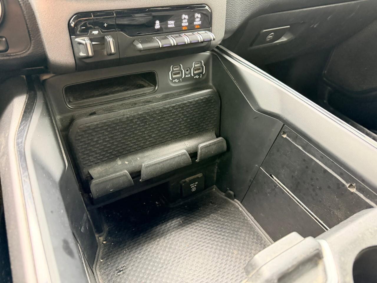 2020 RAM 1500 Big HornBIG HORN, 5.3L HEMI V8, 4X4, LEATHER, ALLO Photo