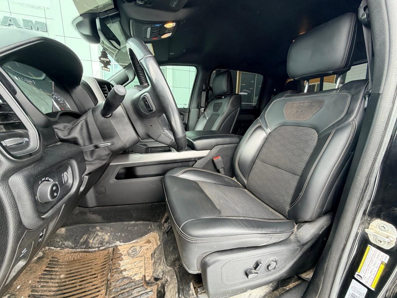 2020 RAM 1500 Big HornBIG HORN, 5.3L HEMI V8, 4X4, LEATHER, ALLO Photo