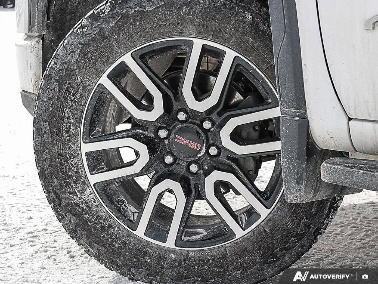 2025 GMC Sierra 1500 AT4AT4, 5.3L V8, 4X4, LEATHER, LOADED, 1-OWNER, CE Photo