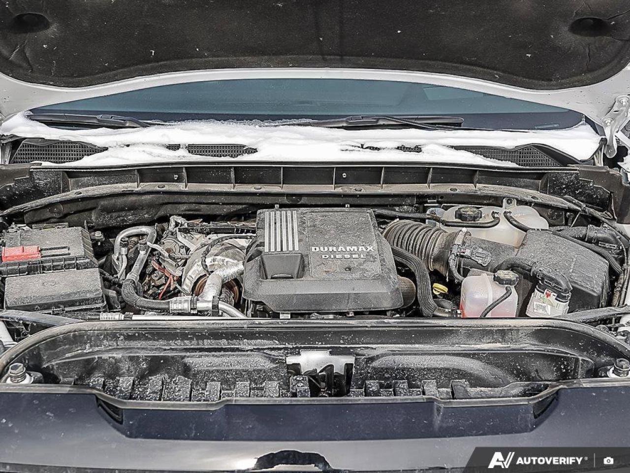 2025 GMC Sierra 1500 AT4AT4, 5.3L V8, 4X4, LEATHER, LOADED, 1-OWNER, CE Photo