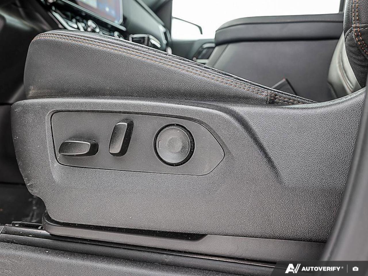 2025 GMC Sierra 1500 AT4AT4, 5.3L V8, 4X4, LEATHER, LOADED, 1-OWNER, CE Photo